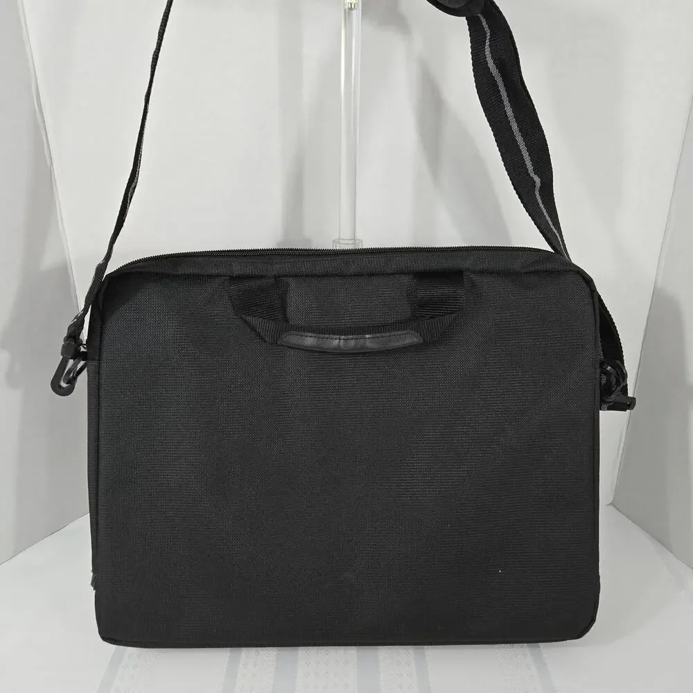 Solo Flatiron Laptop Messenger Shoulder Strap Zippered Black Unisex Bag - NEW